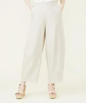 최근 모델 시빌라 프렌치 린넨 코쿤 팬츠 베이지 M