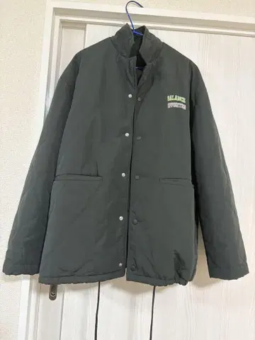 RVCA 다운 자켓 M 사이즈