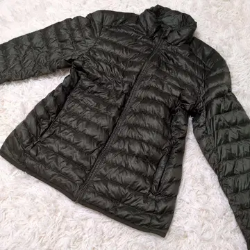 UNIQLO 다운 자켓 M 사이즈 다크 그린 남성용
