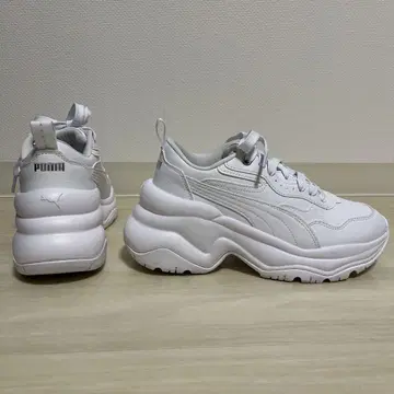 PUMA 시리아 웨지 스니커즈