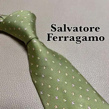 살바토레 페라가모 넥타이 스트라이프 비즈니스 수트 명품