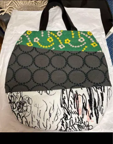 미나 페르호넨 2024-25 A/W 백 미사용품