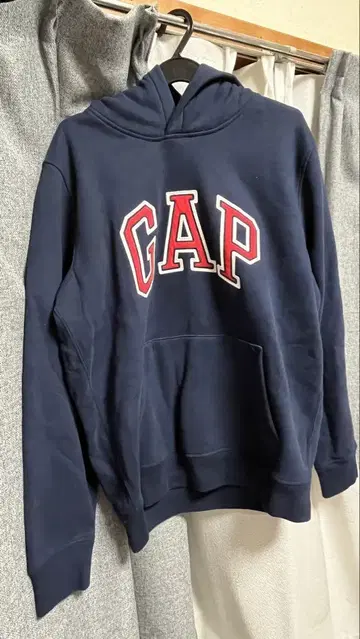 GAP 네이비 후드 부착 후드티
