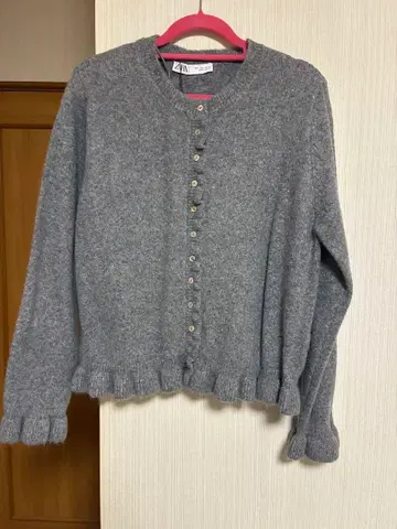 ZARA 그레이 버튼 니트 가디건 L 사이즈