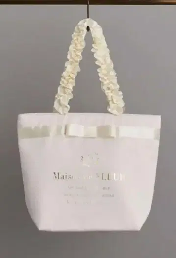 [ Maison de FLEUR ] 브랜드 로고 프릴 핸들 토트