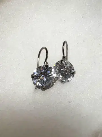 크리스탈 라운드 컷 지르코니아 링 귀걸이