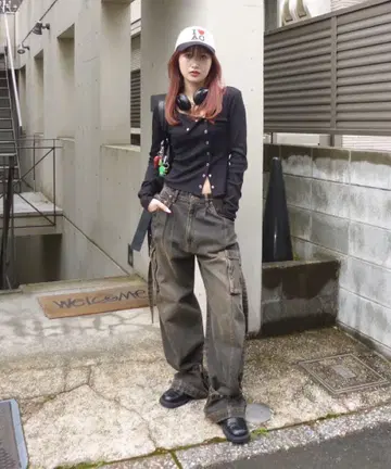 ACLENT 아클렌트 스냅 버튼 리브 롱T 블랙