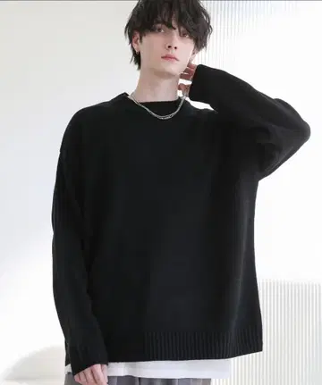 크루넥 니트