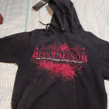 BLOODMANOR 후드 부착 후드티 M 사이즈