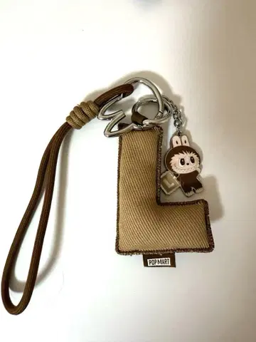 LABUBU PIN FOR LOVE 알파벳 펜던트