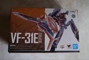 DX 초합금 VF-31E 지크프리드 (척 마스터슨기)