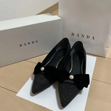 RANDA 벨로아 리본 클래시컬 플랫 펌프스 블랙