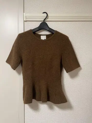 h&m 페플럼 니트