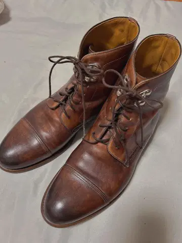 MAGNANNI 스트레이트 팁 부츠
