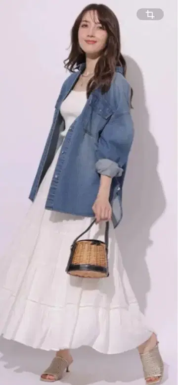 [ 미사용 새상품 ] 아푸와이저 리셰 데님 셔츠