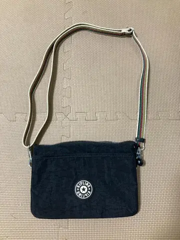 Kipling 블랙 숄더백 사선 가케 사코슈 블랙