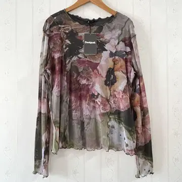 [새상품] Desigual 꽃무늬 망사 소재 긴팔 티셔츠 XL