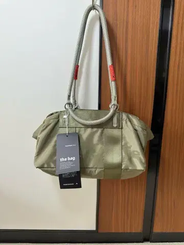topologie 올리브 그린 숄더백 the bag