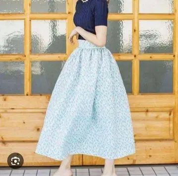 새상품 bluelea 플라워 자카드 롱 스커트 M 블루레아