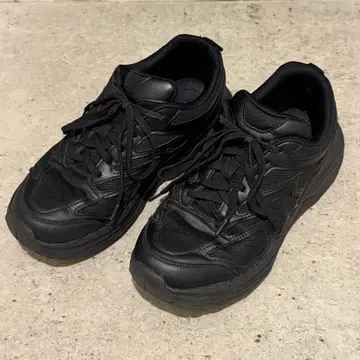 ZARA 블랙 스니커즈 26cm