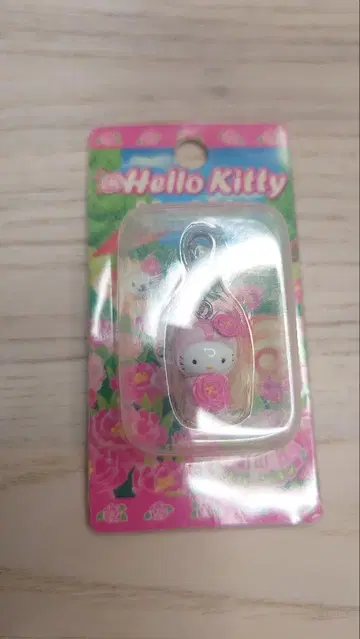 헬로키티 지퍼 마스코트 마치다 리스 버전