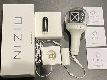 NiziU 공식 응원봉
