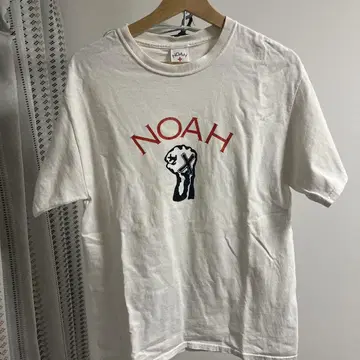 NOAH 티셔츠