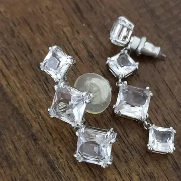 스와로브스키 밀레니아 스와로브스키 귀걸이 이어커프 2점