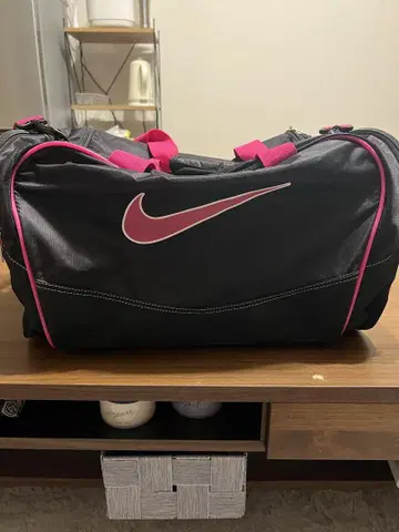 Nike 더플백 블랙/핑크