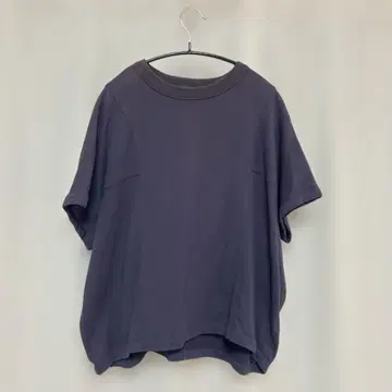 Le pivot 루 피 네이비 코튼 T셔츠