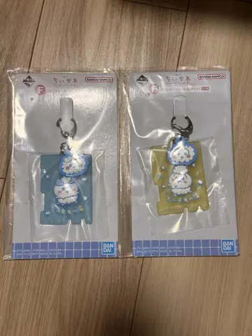 치이카와 제일복권 러버참 하치와레 토끼 세트