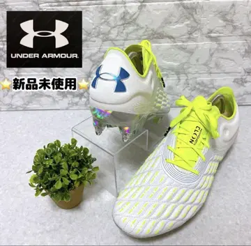 UNDER ARMOUR 축구화