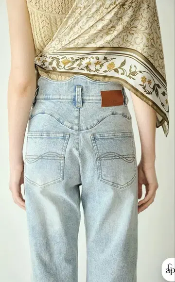 [ Eaphi ] WAVE DESIGN HIGH WAIST DENIM