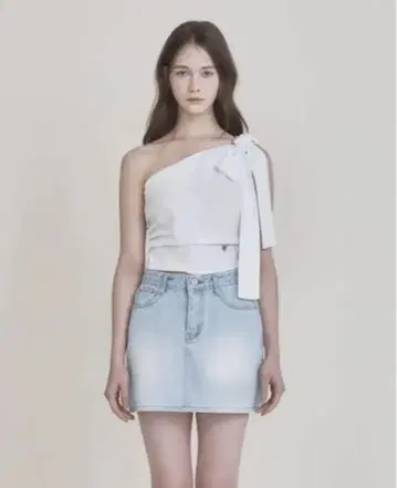 Notyourrose 화이트 원 숄더 상의 무신사