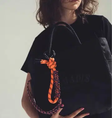 [ 새상품 즉시 발송 ] NOMADIS LOOP STRAP