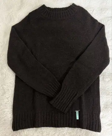 마가렛호웰 울 스웨터