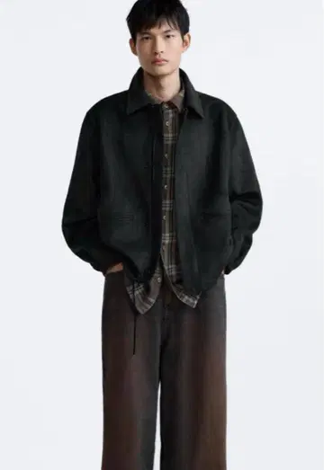 ZARA 스웨이드풍 블랙 자켓