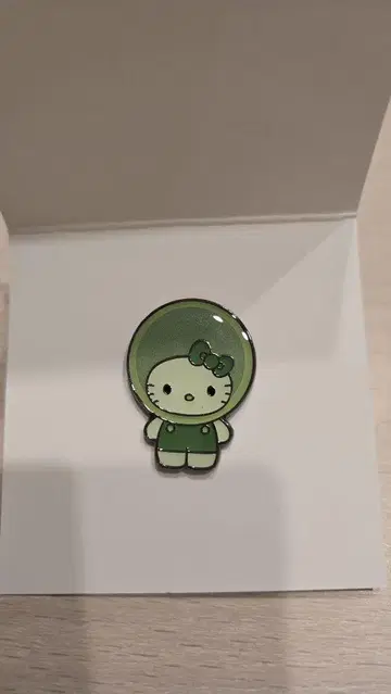 만박 헬로키티 시크릿 핀 배지