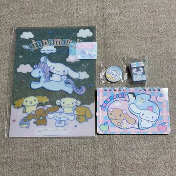 산리오 시나몬 롤 굿즈 책받침 키링 캔뱃지 메모장