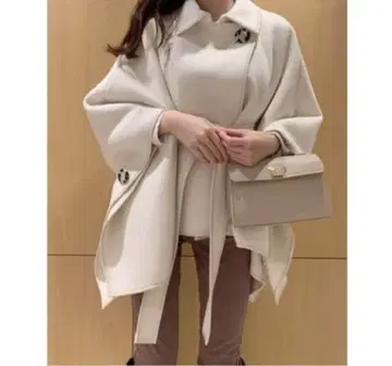 아이보리 판초 케이프 코트