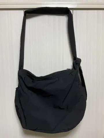 블랙 숄더백