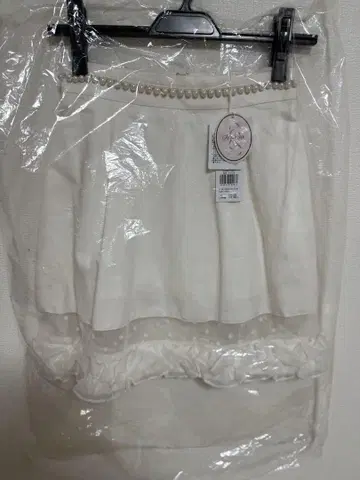 미로와르 도트 튤 시어 사다리꼴 스커트(화이트)