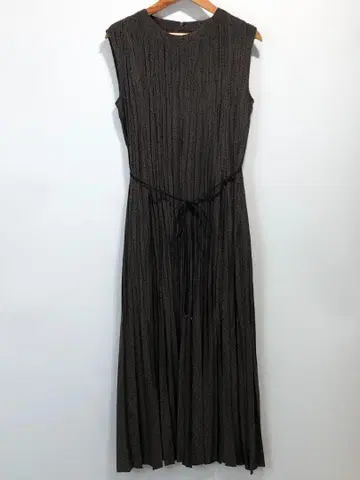 ANAYI 도트 무늬 슬리브리스 셔링 원피스 36 0923V