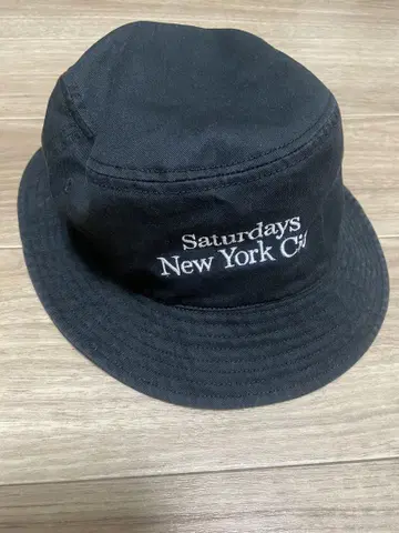 착용 수회 Saturdays Washed bucket hat 블랙 버킷