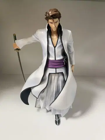 제일복권 BLEACH B상 아이젠 소스케 피규어