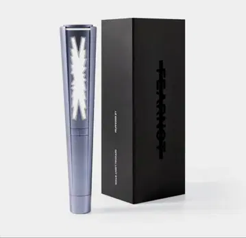LE SSERAFIM OFFICIAL LIGHT STICK