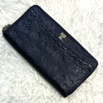 [ 새상품급 ] ANNA SUI 달리아 엠보싱 라운드 지퍼 장지갑 네이비