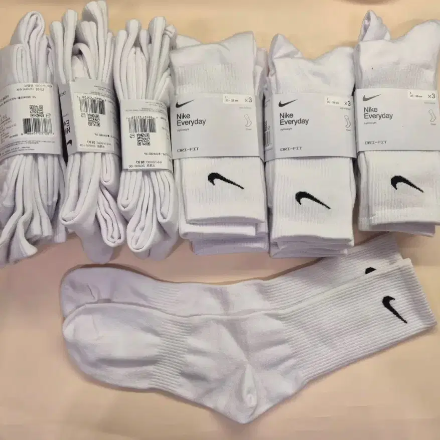 bulk of nike socks