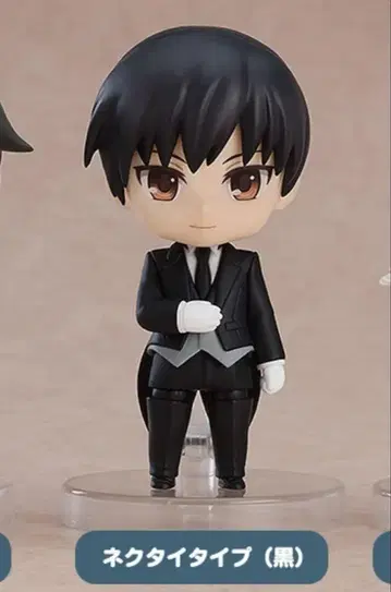 넨도로이드 푸치 옷 갈아입히기 집사 넥타이 타입 (블랙)