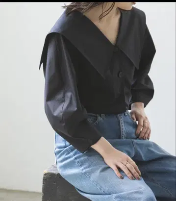 NOBLE 노블 빅 칼라 블라우스 블랙